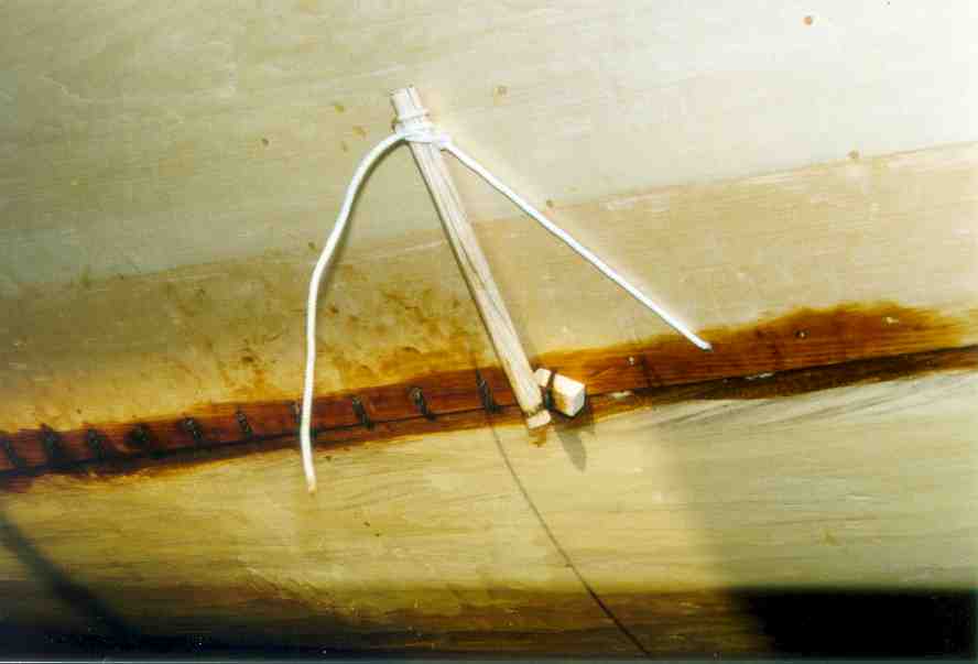 Close-up of sewing of Gunwaleplank,1998-08-13.