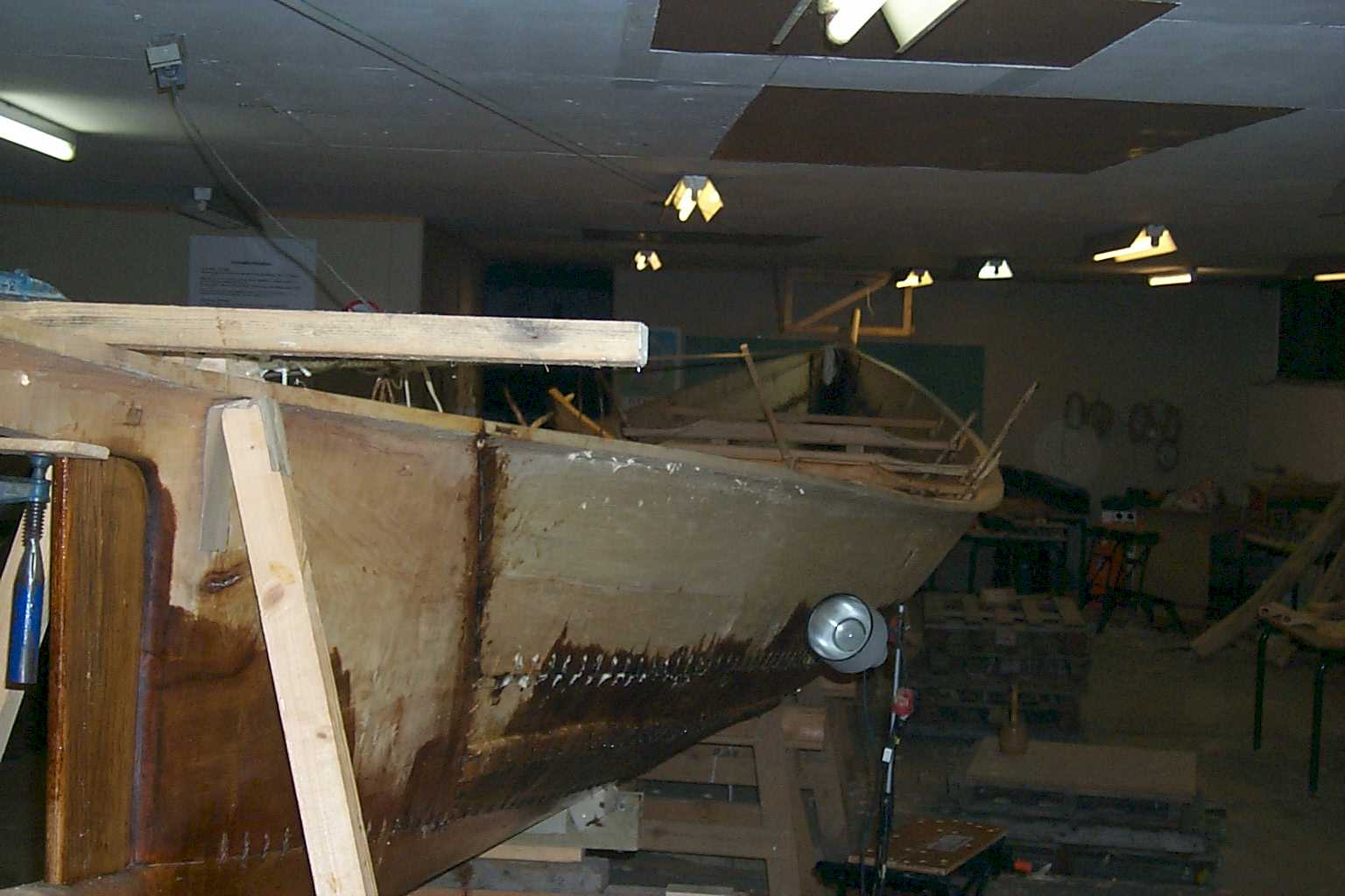 The boat seen from the stern, starboard side, 1999-02-11.